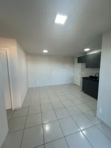 Apartamento com 2 Quartos para alugar, 51m² no Centro, Cambé