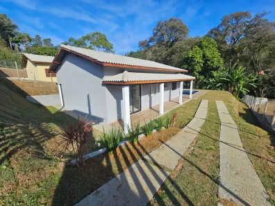 Fazenda / Sítio / Chácara com 3 Quartos à venda, 1000m² no , Mairinque