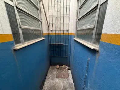Galpão / Depósito / Armazém para alugar, 325m² no São Lourenço, Niterói