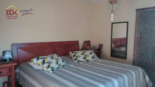 Casa de Condomínio com 3 Quartos à venda, 190m² no Jardim Aeroporto, Guaratinguetá
