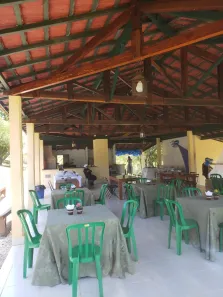 Fazenda / Sítio / Chácara com 4 Quartos para alugar, 1000m² no Jardim Colônia, Jacareí