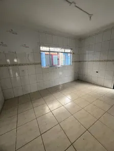 Casa Comercial com 2 Quartos para alugar, 85m² no Centro, Suzano