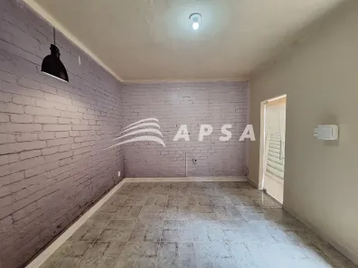 Casa com 1 Quarto para alugar, 54m² no Centro, Nova Iguaçu