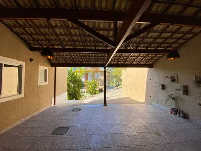 Casa de Condomínio com 3 Quartos à venda, 600m² no Bom Retiro, Teresópolis