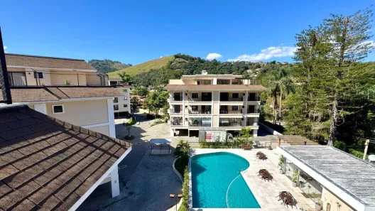 Cobertura com 3 Quartos para venda ou aluguel, 170m² no Itaipava, Petrópolis