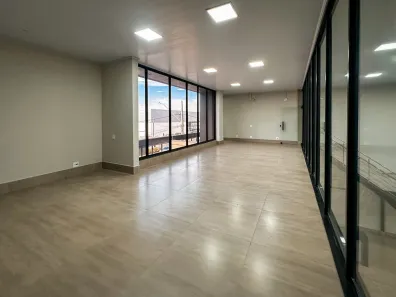Galpão / Depósito / Armazém com 2 Quartos à venda, 336m² no Santa Maria, Uberaba