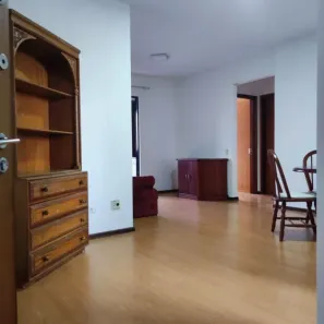 Apartamento com 2 Quartos para alugar, 65m² no Centro, Curitiba