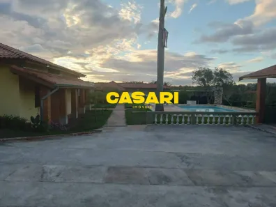 Fazenda / Sítio / Chácara com 4 Quartos à venda, 350m² no Fazenda Castelo, Boituva