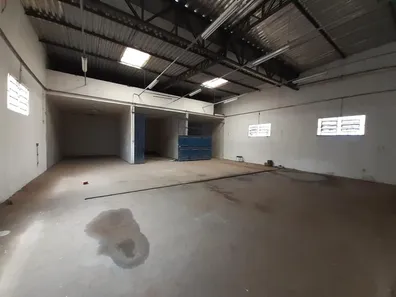 Galpão / Depósito / Armazém à venda, 492m² no Jardim São Cristóvão, São Luís