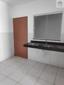 Casa com 2 Quartos para alugar, 61m² no Setor Solange, Trindade