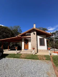 Fazenda / Sítio / Chácara com 2 Quartos à venda, 110m² no Amparo, Nova Friburgo