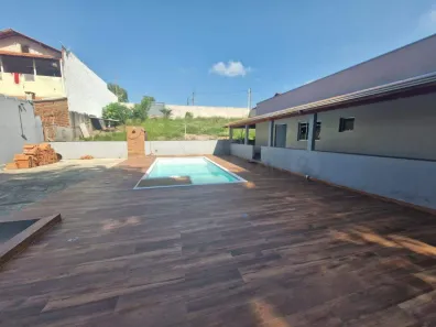 Fazenda / Sítio / Chácara com 4 Quartos à venda, 184m² no Estância Lago Azul (Ártemis), Piracicaba