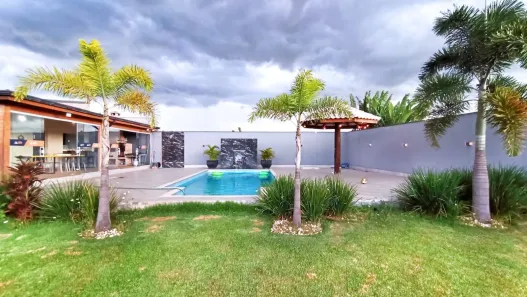 Fazenda / Sítio / Chácara com 5 Quartos para venda ou aluguel, 1300m² no Buru, Salto