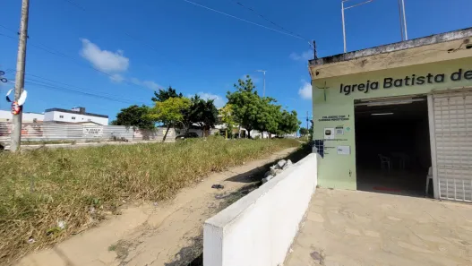 Galpão / Depósito / Armazém com 1 Quarto à venda, 200m² no Paratibe, João Pessoa