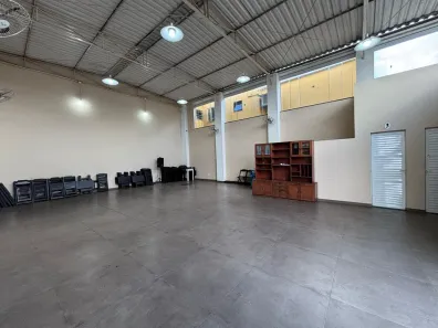 Galpão / Depósito / Armazém para alugar, 150m² no Santo Elias, Mesquita