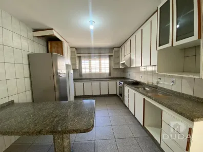 Casa com 3 Quartos para alugar, 152m² no Liberdade, Criciúma