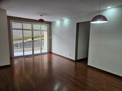 Apartamento com 2 Quartos à venda, 65m² no Bingen, Petrópolis