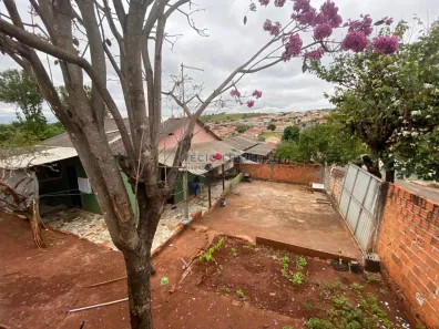 Casa com 2 Quartos à venda, 70m² no Semprebom, Ibiporã