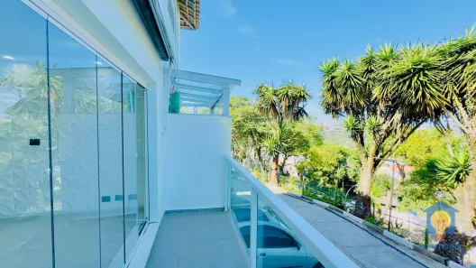Casa de Condomínio com 3 Quartos à venda, 140m² no Cercado Grande, Embu das Artes