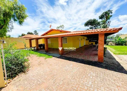 Fazenda / Sítio / Chácara com 3 Quartos à venda, 320m² no Chacara Santa Terezinha, Araçoiaba da Serra