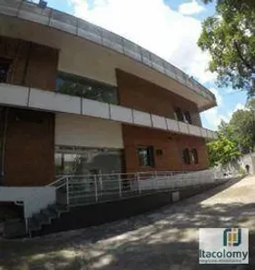 Prédio Inteiro para alugar, 1270m² no Núcleo Residencial Isabela, Taboão da Serra