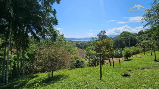 Fazenda / Sítio / Chácara com 3 Quartos à venda, 100m² no , Antonina