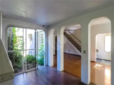 Casa com 4 Quartos à venda, 230m² no Vila Mariana, São Paulo
