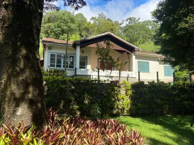 Fazenda / Sítio / Chácara com 3 Quartos à venda, 89m² no Campo do Coelho, Nova Friburgo