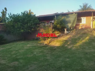 Fazenda / Sítio / Chácara com 2 Quartos à venda, 70m² no Padre Marcelo, Caçapava