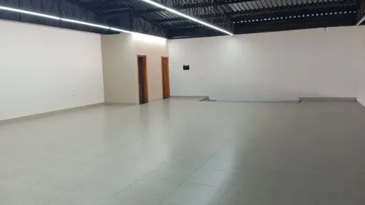 Loja / Salão / Ponto Comercial para alugar, 600m² no Centro, Arapongas
