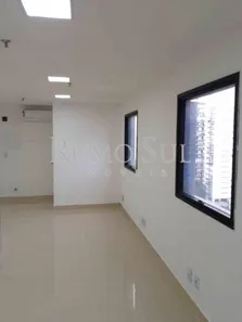 Casa Comercial para alugar, 124m² no Jardim da Luz, Embu das Artes