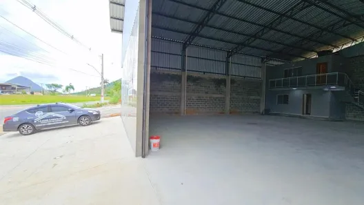 Galpão / Depósito / Armazém para alugar, 450m² no Calaboca (Inoã), Maricá