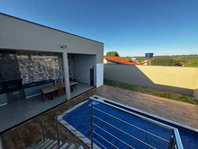 Casa com 3 Quartos à venda, 200m² no , Nerópolis