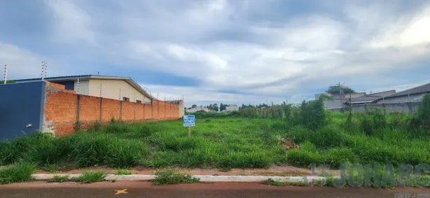 Terreno / Lote / Condomínio à venda, 360m² no Loteamento Central, Apucarana