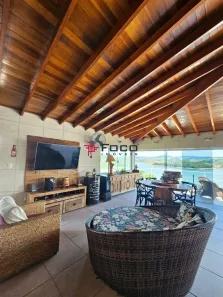 Fazenda / Sítio / Chácara com 4 Quartos à venda, 267m² no , Igaratá