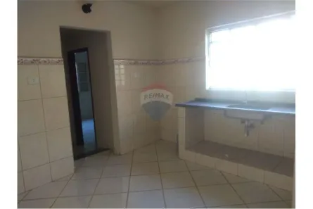 Loja / Salão / Ponto Comercial com 3 Quartos para alugar, 110m² no Centro, Mogi Guaçu
