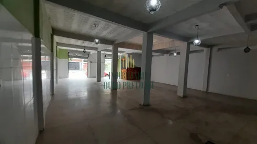 Loja / Salão / Ponto Comercial para alugar, 180m² no Conjunto Habitacional Morro Alto, Vespasiano
