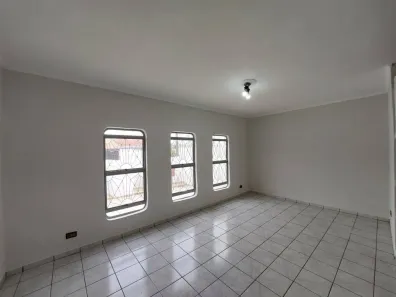 Casa com 3 Quartos para alugar, 300m² no Vila Bertini, Americana