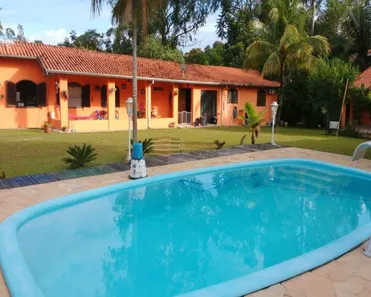 Fazenda / Sítio / Chácara com 4 Quartos à venda, 300m² no Vila Velha, Caçapava