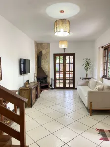 Casa com 3 Quartos à venda, 175m² no Samambaia, Petrópolis
