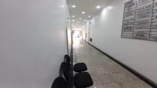 Conjunto Comercial / Sala para alugar, 51m² no Centro, São Vicente