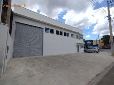 Galpão / Depósito / Armazém à venda, 215m² no Centro, Salto