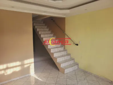 Sobrado com 3 Quartos para alugar, 133m² no Jardim São Francisco, Guarulhos