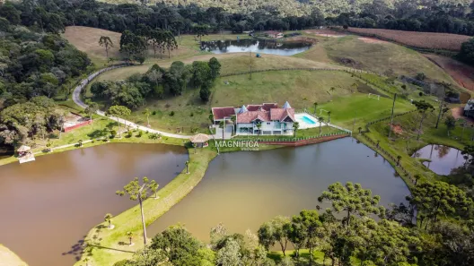 Fazenda / Sítio / Chácara com 8 Quartos à venda, 800m² no Marapicu, Nova Iguaçu