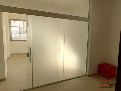 Conjunto Comercial / Sala para alugar, 30m² no Centro, Curitiba