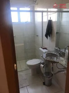 Apartamento com 2 Quartos para alugar, 72m² no Residencial Village Santana, Guaratinguetá