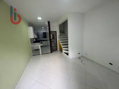 Sobrado com 2 Quartos para venda ou aluguel, 75m² no Centro, Bertioga
