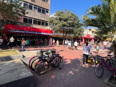Loja / Salão / Ponto Comercial para alugar, 58m² no Centro, Itaguaí