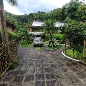 Casa de Condomínio com 4 Quartos à venda, 1800m² no Monte Oliveti, Guapimirim