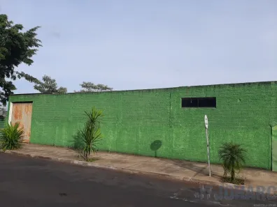 Loja / Salão / Ponto Comercial para alugar, 137m² no Vila Franko, Apucarana